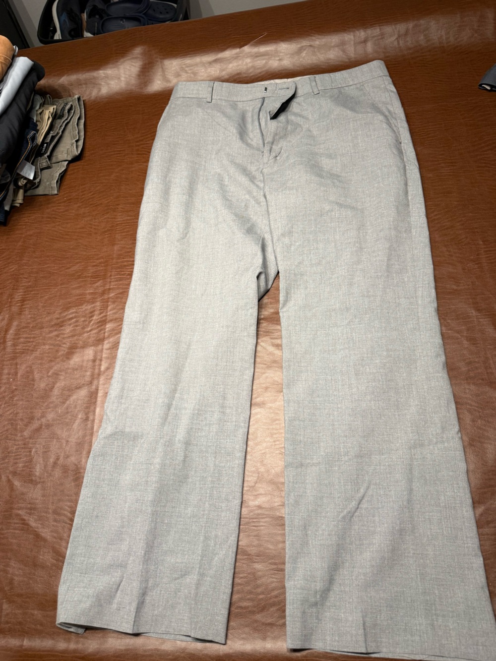 Banana Republic Men's Light Gray Dress Pants - Modern Straight